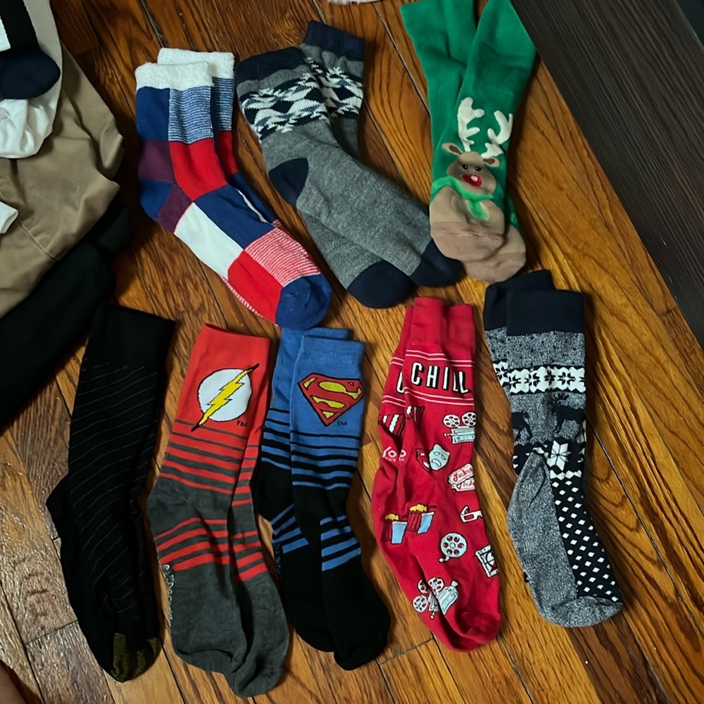 BUNDLE of men’s dress socks